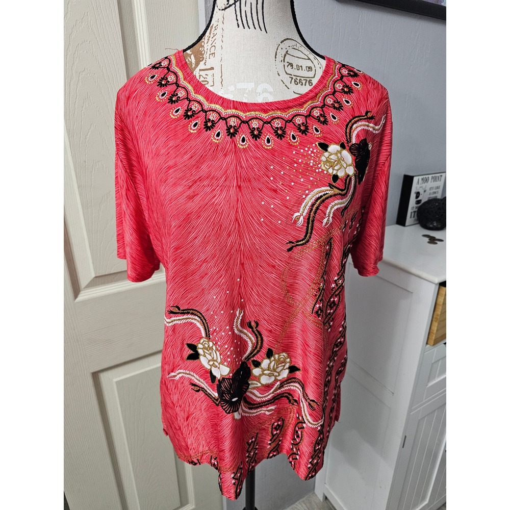 T-C Fashion Red Embroidered Floral Rhinestone Blouse Womens XL Short Sleeve Top